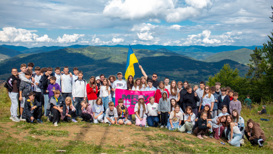 ЧАЮВАННЯ НА ВЕРШИНІ, МІСТО З ВЛАСНОЮ ВАЛЮТОЮ ТА НІЧ У НАМЕТАХ. ЯК ДІТИ СТВОРЮВАЛИ СВОЄ ЛІТО У МРІЙДІЙ?